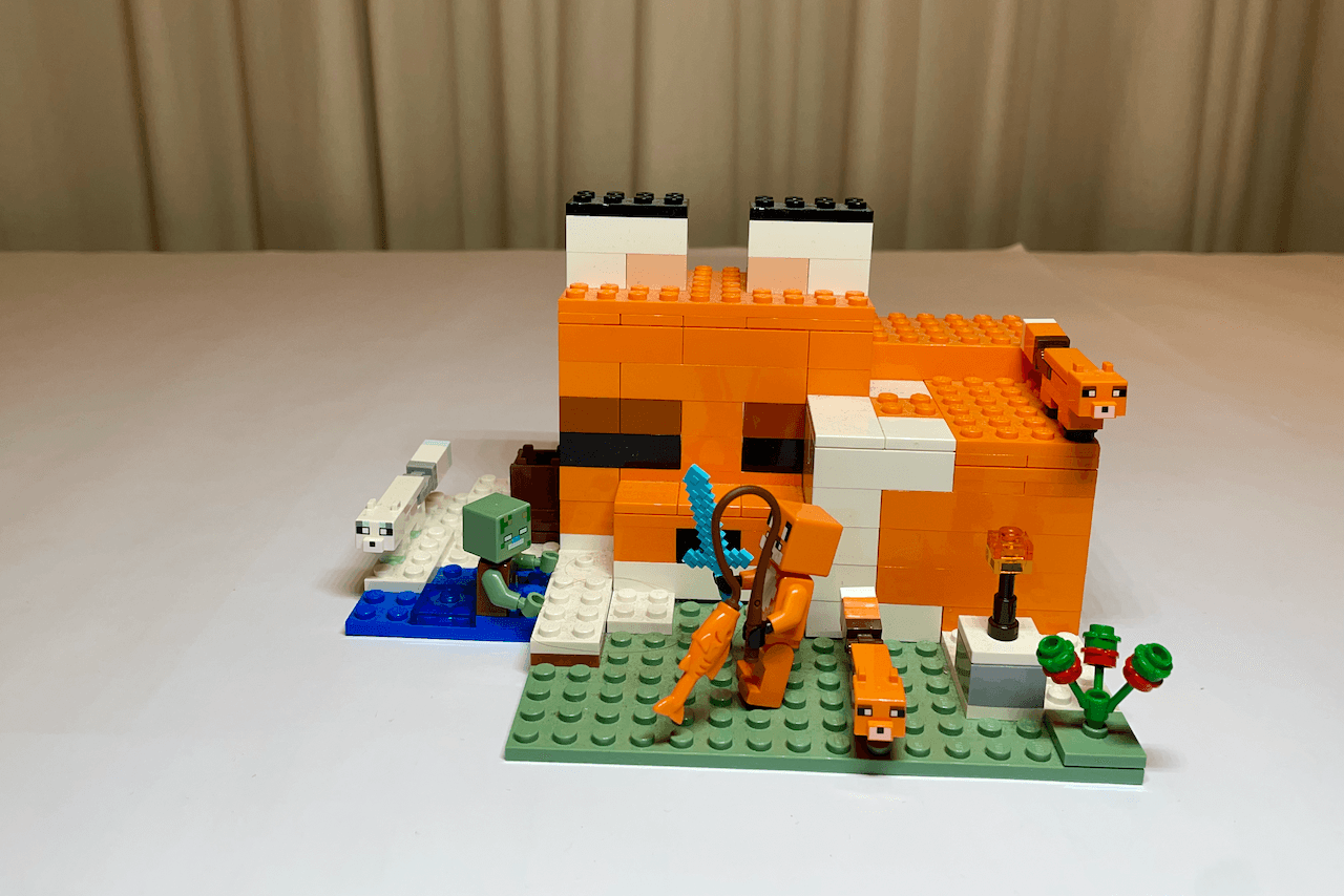 Lego set 21178: The Fox Lodge