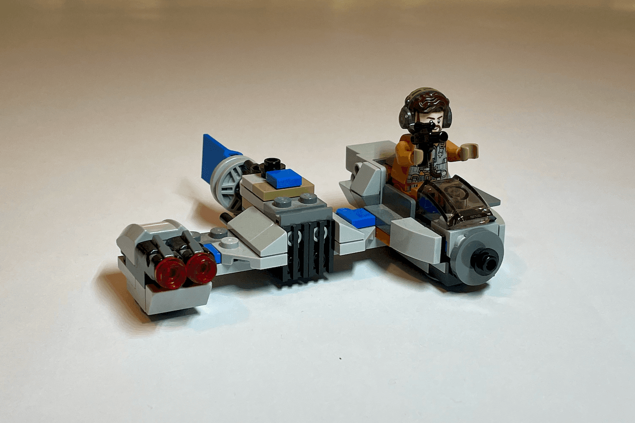 Lego set 75195: Ski Speeder vs. First Order Walker