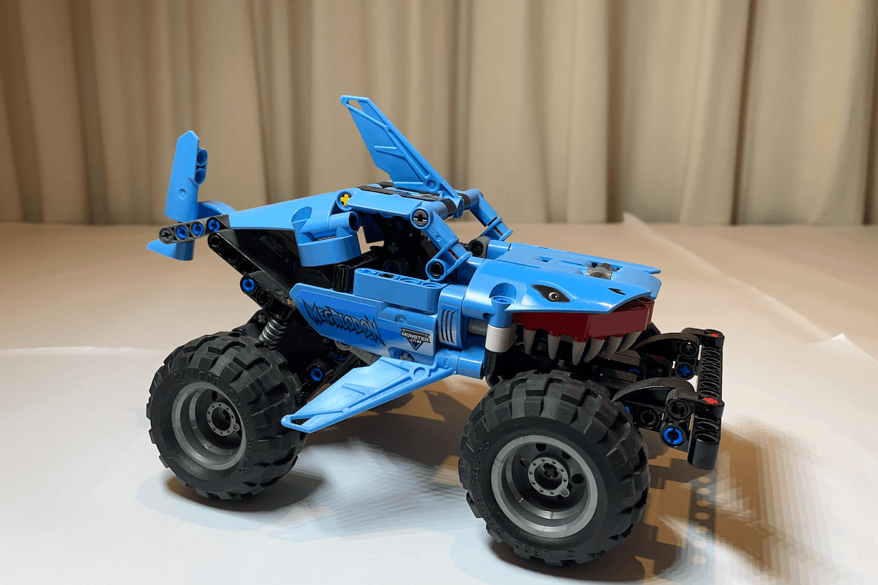 Monster Jam Megalodon